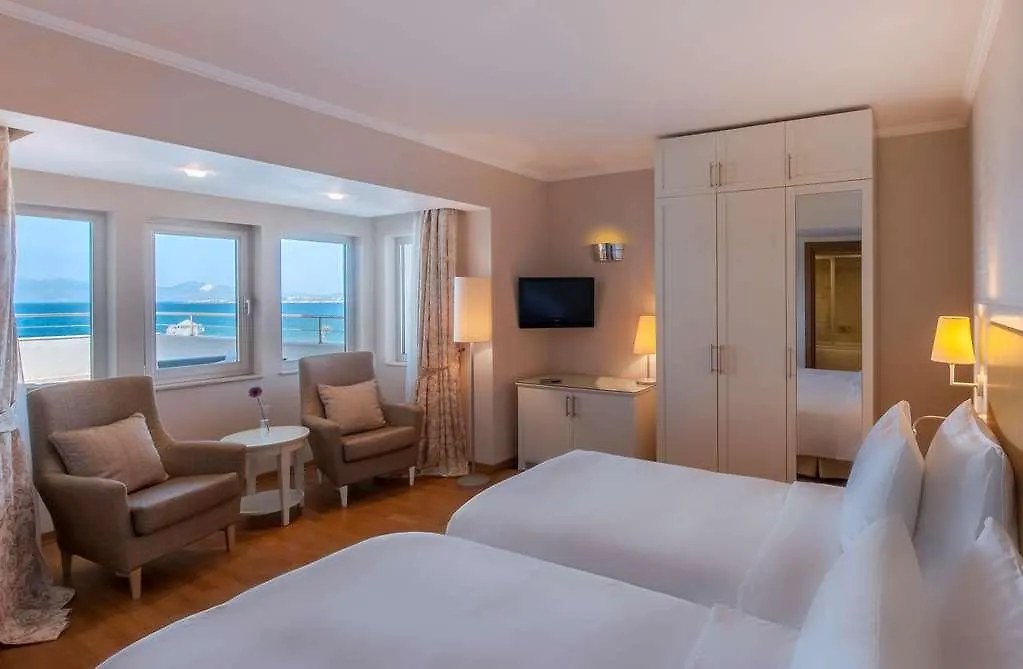 Radisson Blu Resort & Spa. Çeşme 0*,