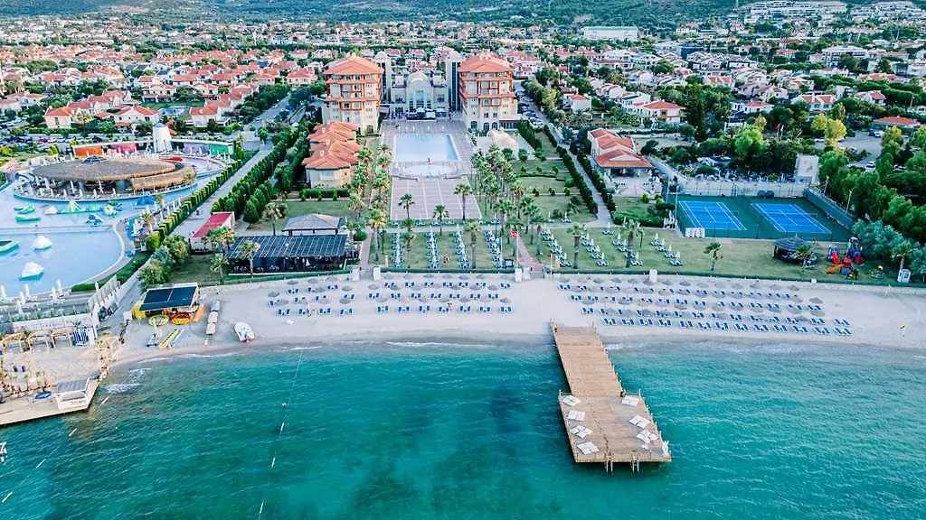 Radisson Blu Resort & Spa. Çeşme 0*,